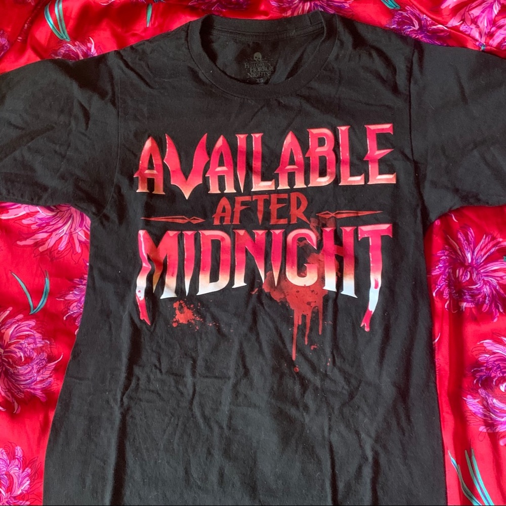 Universal studios Halloween HHN goth shirt